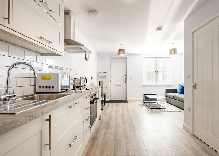 Contemporary 1 Bedroom Home In York